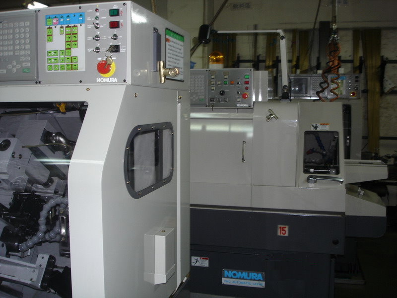 CNC 電腦車床區